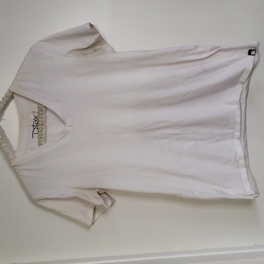 Dtox V-neck Tee